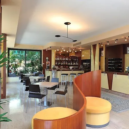Ausonia 3* Milano Marittima